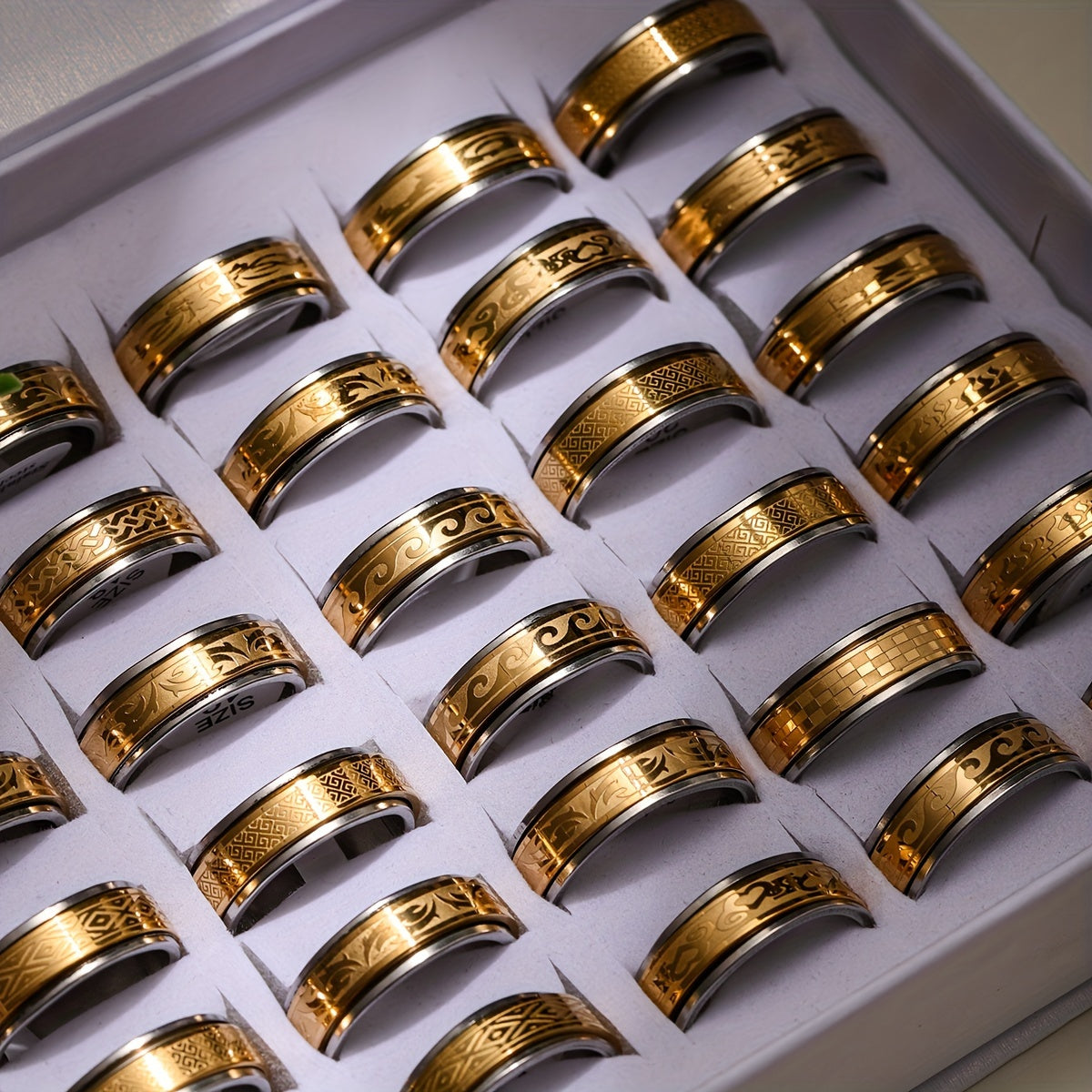 Wholesale Lots 30pcs Stainless Steel Golden Silvery Men Woman Rings for Men Rotating Stainless Steel Anti Stress Anxiety Relife Spinning Ring